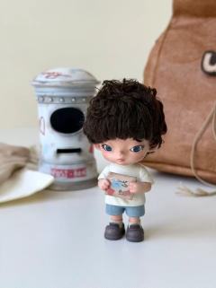 终于收到了小U的首个吊卡，期待实物！@ 