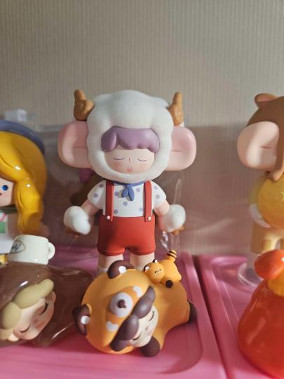 啊啊啊啊啊啊啊啊啊啊，可爱可爱，刚到手的，入的也很划算，炒鸡喜欢，新新的，满意满意！