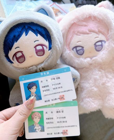 骗你的，越看越像本人。