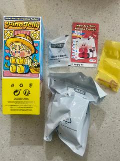 当我还在好奇🤨
这几天的潮玩热梗
“韭菜盒子”是什么的时候