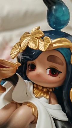 欢愉是古希腊酒神庆典上情感的迷醉，秩序是古罗马森严体系中法律