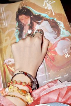 1127反骨

 凤礼苏：空心

      不吃苍生线的涂