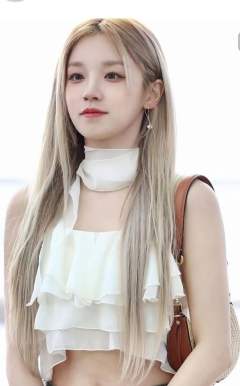 2026年1月份的头像，就用雨琦啦！快来投票帮我选头像吧！