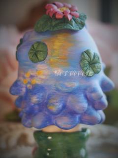 色彩模糊了现实的边界，
小树在安静生长……
✨原创改娃，🈲