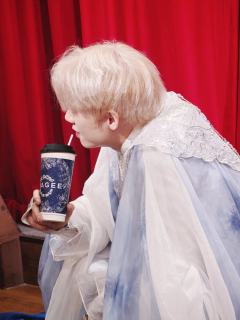 恋陪的王,沪上第一dm,名不虚传。
反拍璃火,又名碌碌无为的