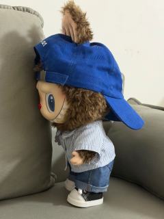 找了个不怎么戴的 跟国王还挺搭 这孩子脑袋是真大