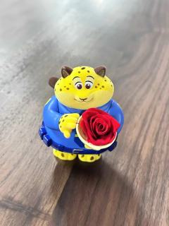 动物城全员拿花!这波甜疯了💐
谁懂啊!动物城全员变“送花使