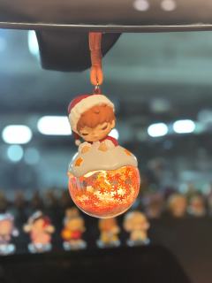 抽到了labubu，现场就找人换了我的最爱小野。做车挂也太帅