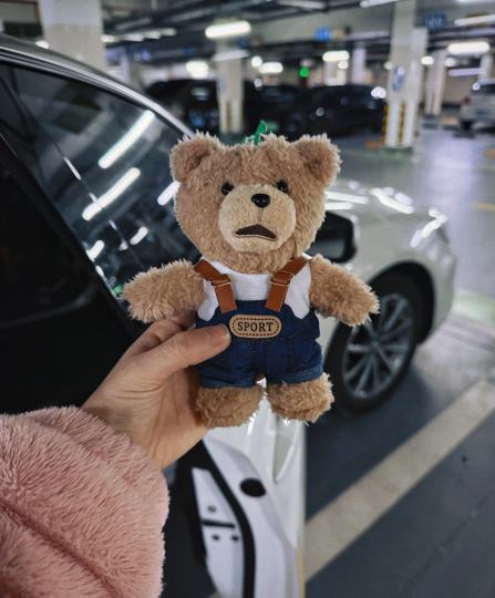 背心熊穿上背带裤，帅爆了！