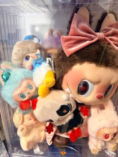 在店里买的，不让摸不让抽，直接去柜台付款，店员给哪个就是哪个