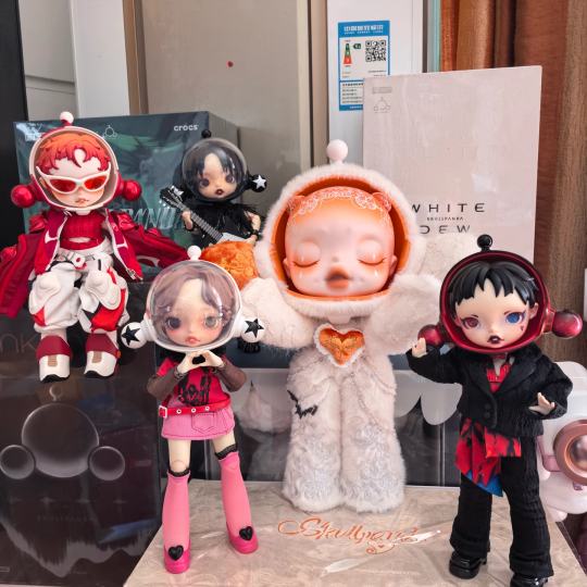 冬日里的一轮白月，温柔浪漫✨