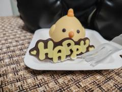 “他出生在一个阳光明媚的11月”
小哥生日快乐🎂🎁🎊�