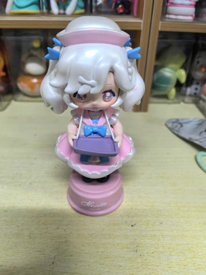 妮妮崽（19八3）