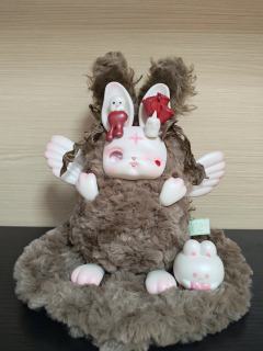 洛洛安细节很好，这个价格收到隐藏真的很开心，不过美中不足的是