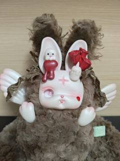 洛洛安细节很好，这个价格收到隐藏真的很开心，不过美中不足的是