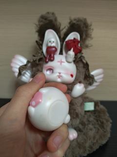 洛洛安细节很好，这个价格收到隐藏真的很开心，不过美中不足的是