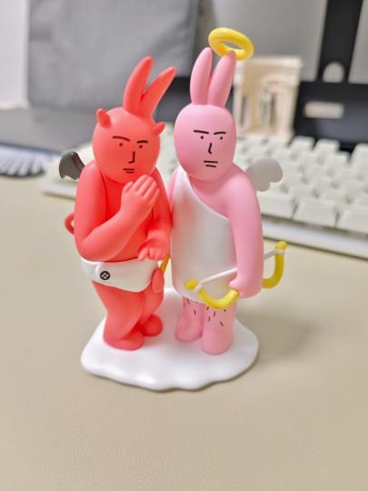 看见讨厌的人我就这样，哈哈哈哈哈哈哈