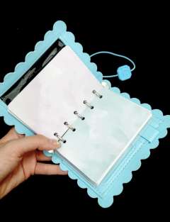 突然出现发出了两个小拼贴！
之前打底了好多普通小狗的人物，M