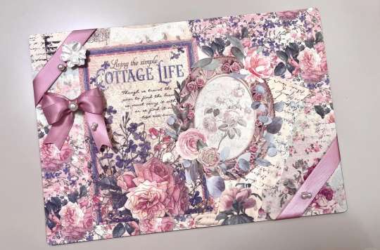 这是一个很多花的痛板（点头最近感觉还是粉色和复古拼贴是舒适区...但是我也想做酷酷的原画风🥹