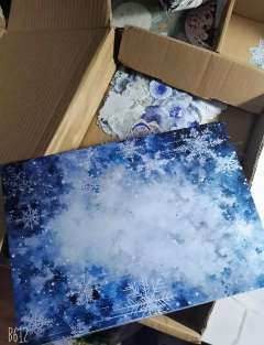 起码用了五种雪花元素的胶带，真的太爽了。
从打草图到备料到成