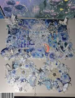 起码用了五种雪花元素的胶带，真的太爽了。
从打草图到备料到成