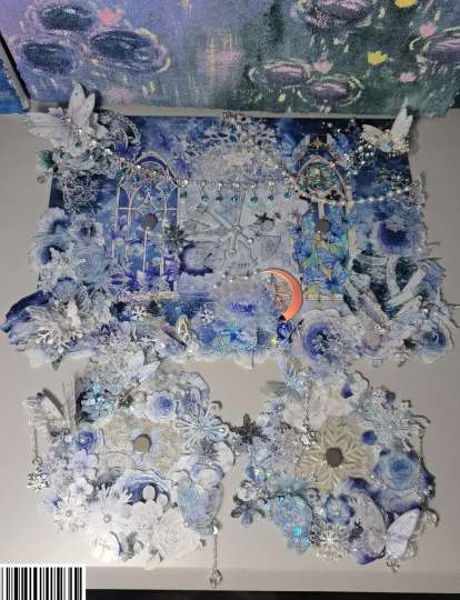 起码用了五种雪花元素的胶带，真的太爽了。从打草图到备料到成品谁懂啊家人们，成品出来那一刻大满足