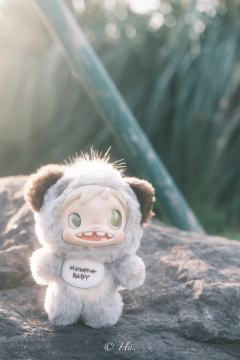 Polar的小怪物毛绒已经可爱到另一个level了
她带着勇