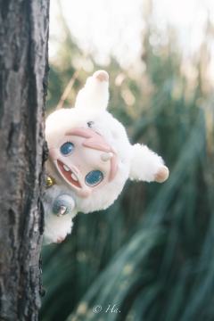 Polar的小怪物毛绒已经可爱到另一个level了
她带着勇