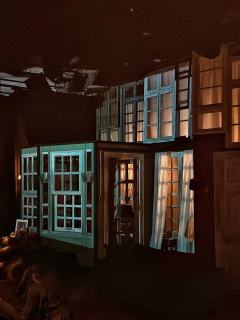 刘添祺老师携戏剧新作《外人》入驻星空间啦！这部作品在小剧场中