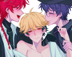 （）（），（）（）（）！（绿色青蛙瞪眼）


属性是v斐，枭