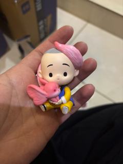 在千岛闪购买的寄售的潮玩还附送了个别的盲盒的底座🤔苦了另一