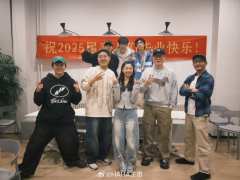 来郑州！求求了！！！
许愿双高胎 王王队 一把郝龚箭 四世同