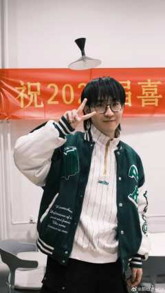 来郑州！求求了！！！
许愿双高胎 王王队 一把郝龚箭 四世同