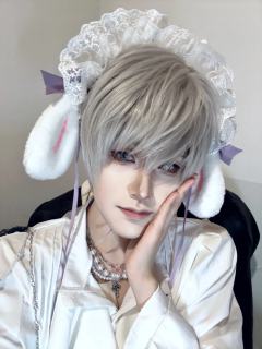 兔就这样一直看着你…