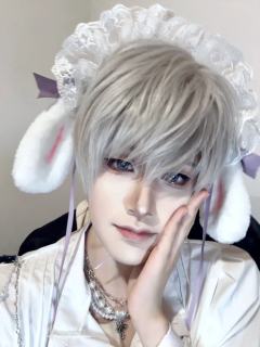 兔就这样一直看着你…