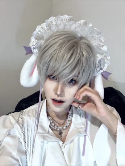 兔就这样一直看着你…