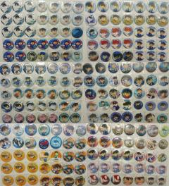 暂时还不出 想知道一下价格
可能会退坑盘出
纸片不止这些 还