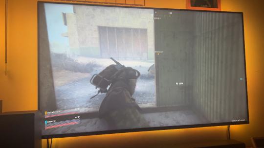 ARC大坝那个绿色的小屋子已经不安全了，有狸花猫，鼠鼠们交易的时候一定要小心鸭，15 W啊，一个小时白干了😭😭😭