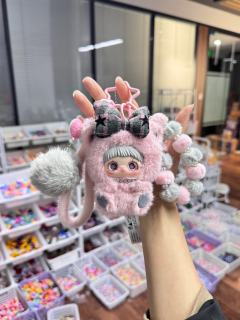 原来难过不用自己扛，有一个毛茸茸的情绪搭子在身边，空气都会变