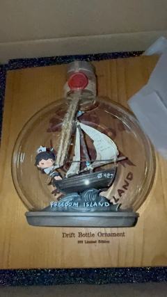 没抢到漂流瓶。。。。。。。。。。。。这有点难受，加价买了个，