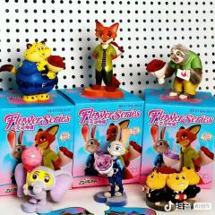 谁懂啊！花花动物城盲盒把浪漫焊在DNA里了💐
迪士尼女孩直