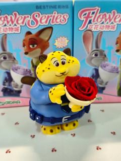 谁懂啊！花花动物城盲盒把浪漫焊在DNA里了💐
迪士尼女孩直