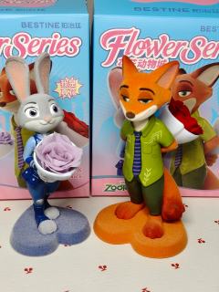 谁懂啊！花花动物城盲盒把浪漫焊在DNA里了💐
迪士尼女孩直