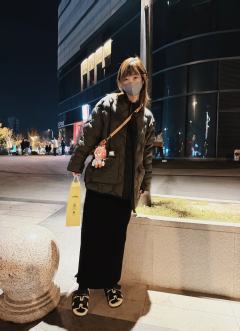 第一眼觉得好丑，越看越喜欢