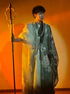 《大宴之上》 东方剧制2025年底巨作，以爱情为基调的古风权