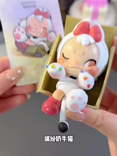 缤纷奶牛猫的神态动作好戳我，真的是猫猫欸