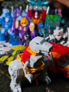 布鲁可星辰版第四弹端盒拿下！这一弹的钢索是我最想要的了！
涂