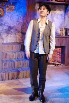 悬疑恐怖话剧《天黑请闭眼》是有点意思

整个剧目还是有一点点