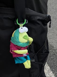 哈哈哈哈我们也来参赛咯
翠花袍子pk谁最好看
