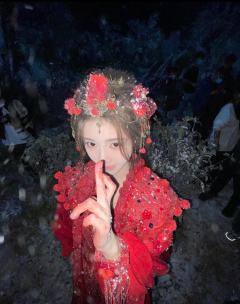 请多多支持月鳞绮纪！！
力推！！优酷独播
由田嘉瑞 鞠婧祎 